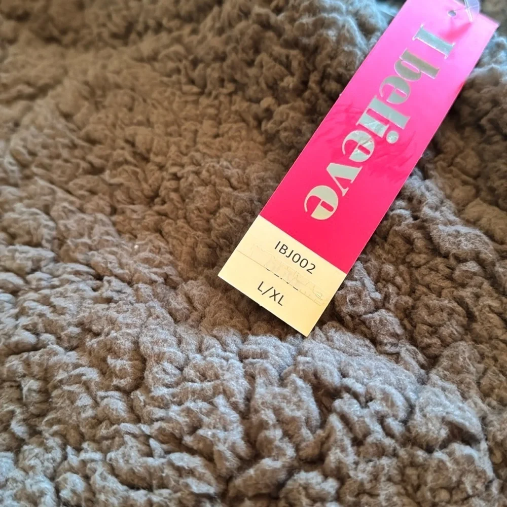 I Believe oversized warm and cozy hooded jacket shaket or sweater L/XL NWT